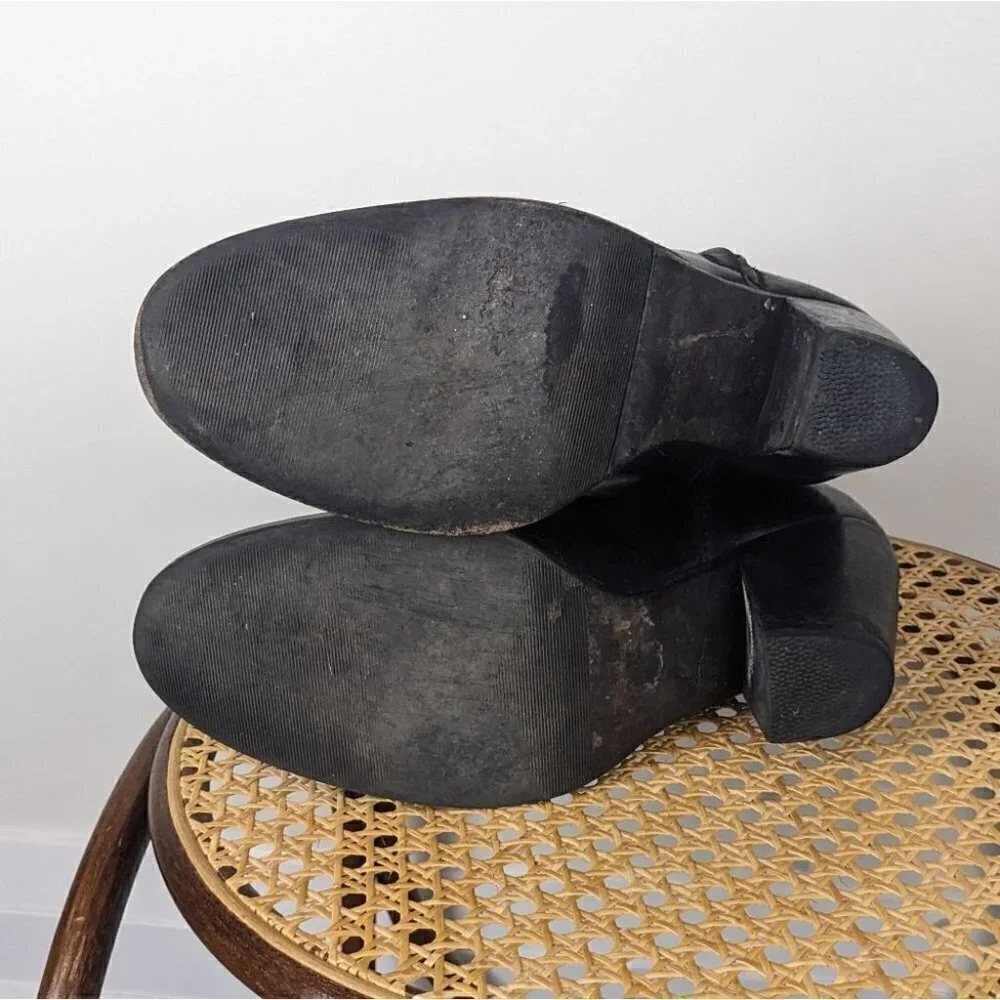 Acne studios the pistol bootie 39
